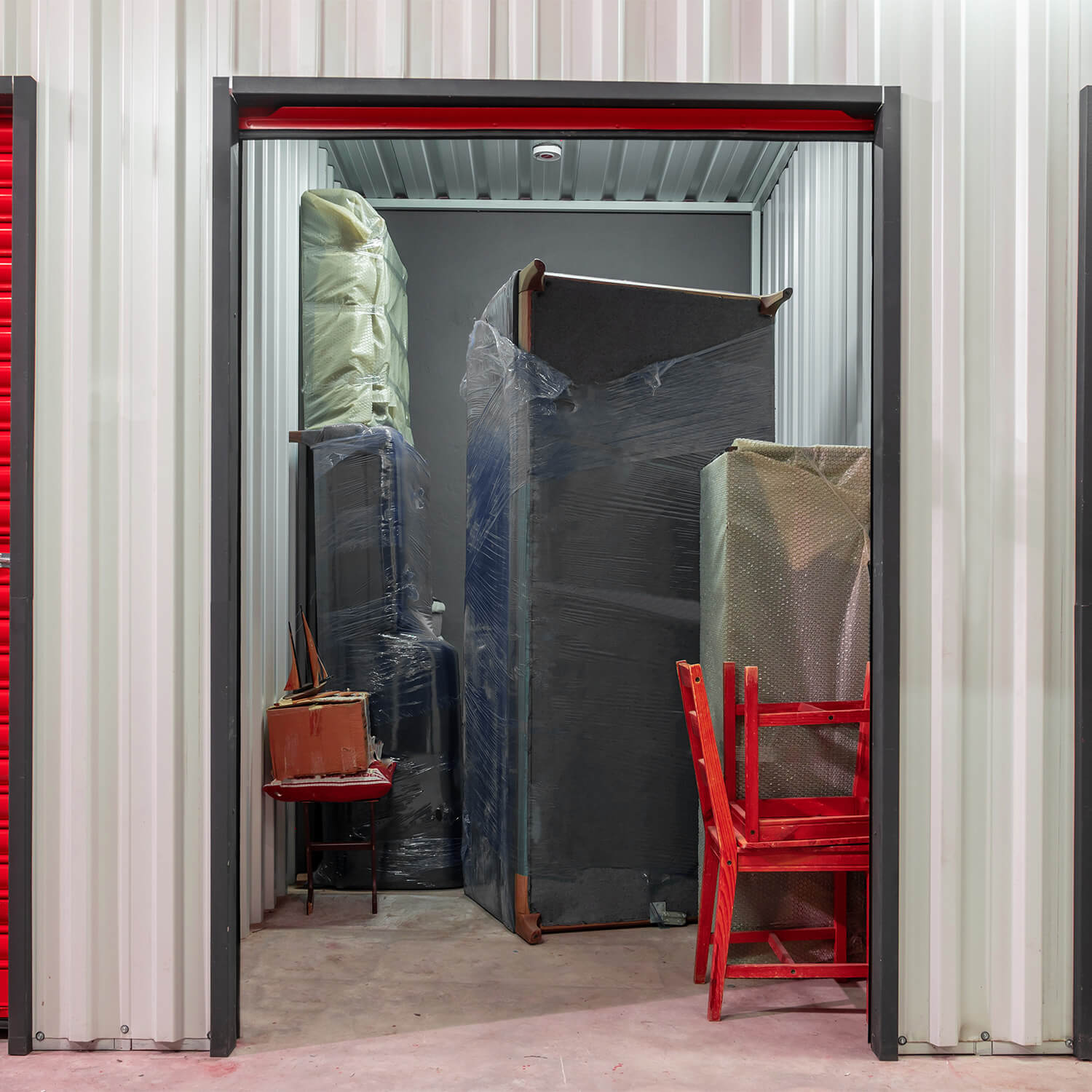 storage and packing solutions 